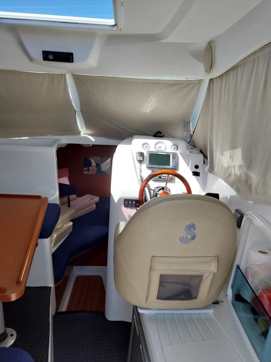 Beneteau Antares 750 Hb de segunda mano en venta