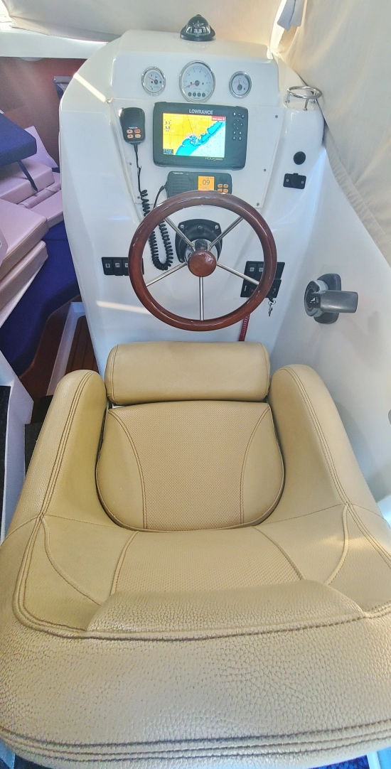 Beneteau Antares 750 Hb de segunda mano en venta