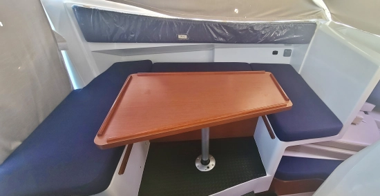 Beneteau Antares 750 Hb de segunda mano en venta