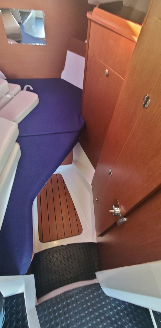 Beneteau Antares 750 Hb de segunda mano en venta