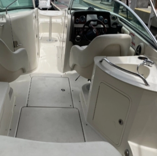 Sea Ray 260 sundeck preowned for sale