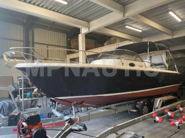 Capelli Cerri Marine 28 usado à venda