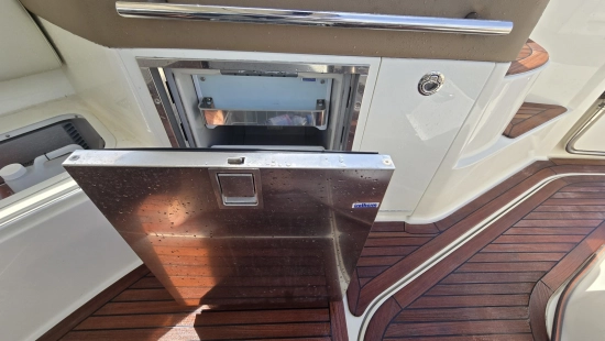 Sea Ray Sundancer 320 usado à venda