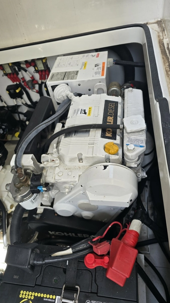 Sea Ray Sundancer 320 usado à venda