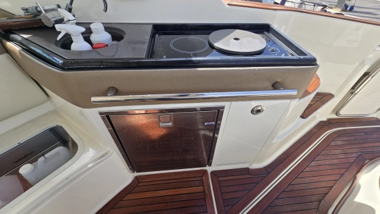 Sea Ray Sundancer 320 usado à venda