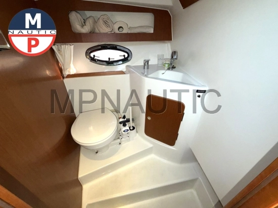 Beneteau Antares 880 usata in vendita