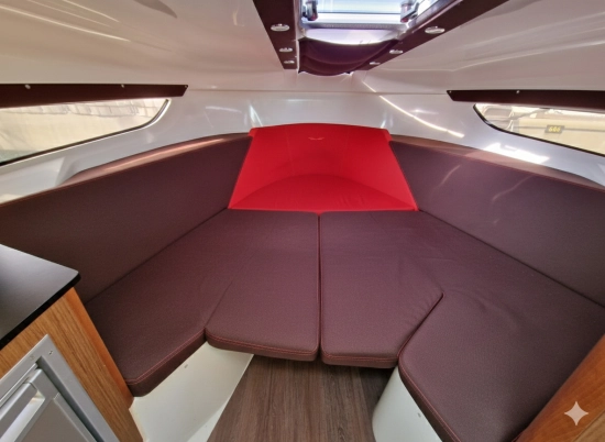 Beneteau Flyer 8.8 sundeck usado à venda