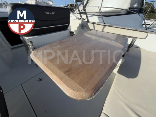 Beneteau Flyer 8.8 sundeck usado à venda