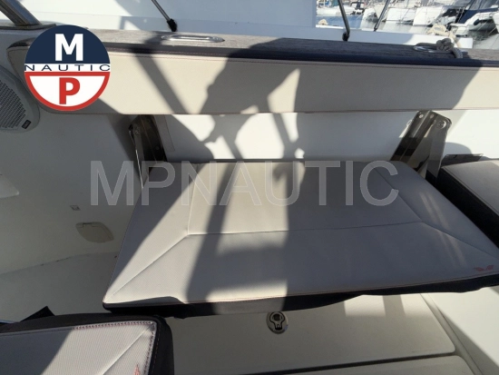 Beneteau Flyer 8.8 sundeck usado à venda