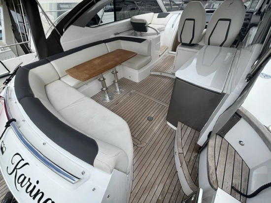 Princess V 40 usado à venda