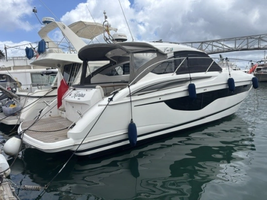 Princess V 40 usado à venda