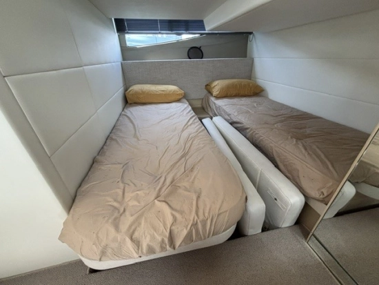 Princess V 40 usado à venda