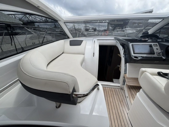 Princess V 40 usado à venda