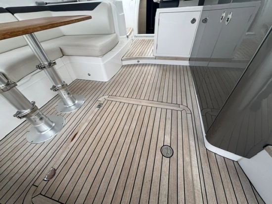 Princess V 40 usado à venda