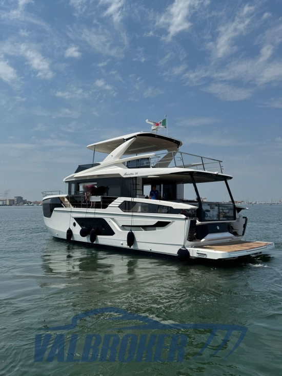 Absolute Navetta 58 nuova in vendita