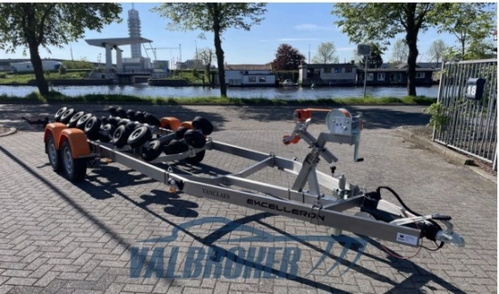Quicksilver Cruiser 755 usata in vendita