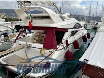 Fairline Phantom 50 usata in vendita