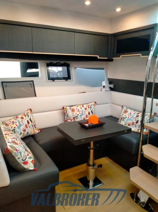 Galeon 445 HTS usado à venda