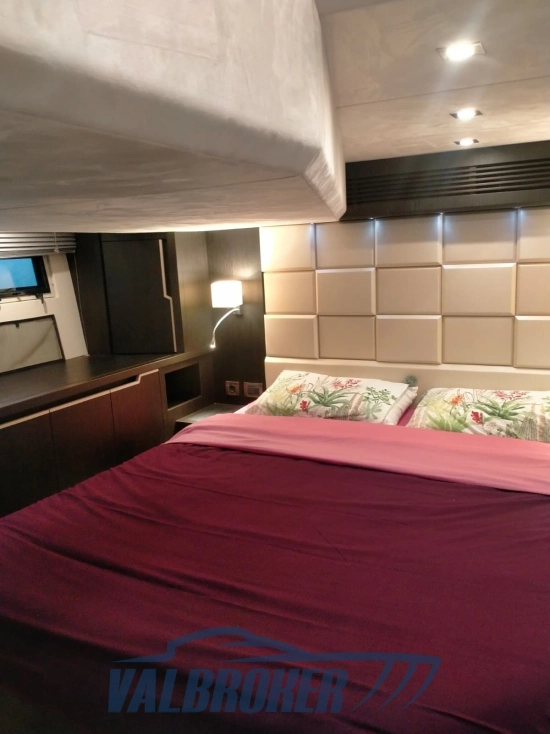 Galeon 445 HTS usado à venda
