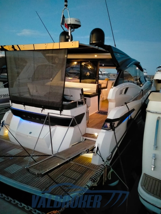 Galeon 445 HTS usado à venda