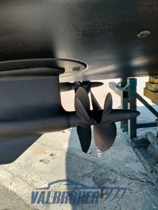 Galeon 445 HTS usado à venda