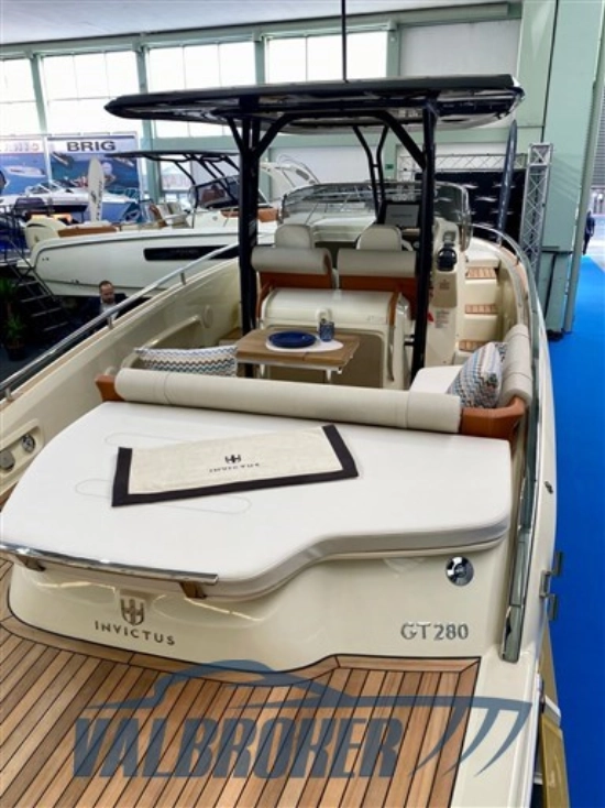 Invictus Yacht GT 280 preowned for sale