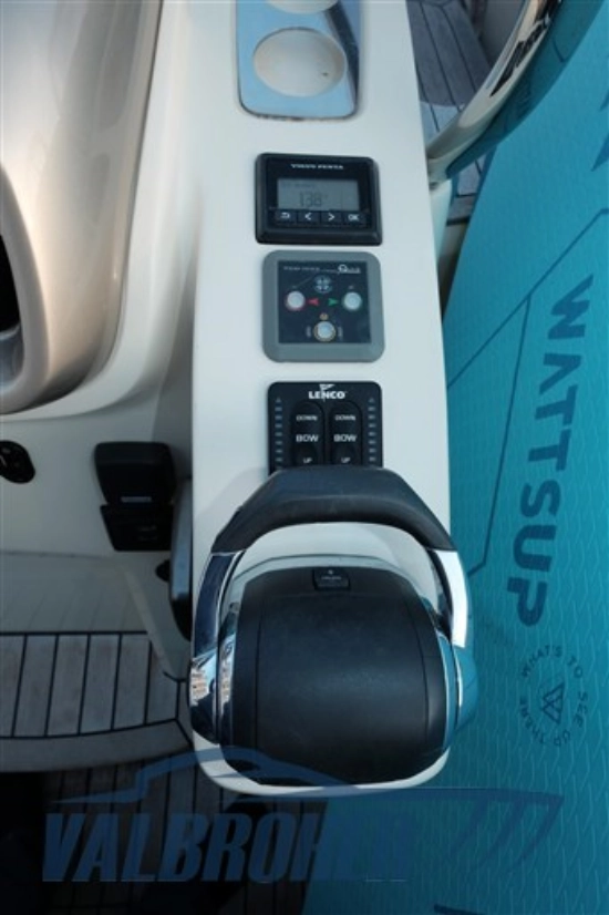 Invictus Yacht GT280 gebraucht zum verkauf