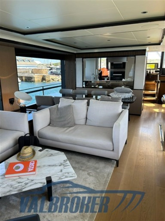 Absolute 73 Navetta preowned for sale