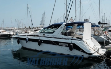 Sea Ray Sundancer 370 usado à venda