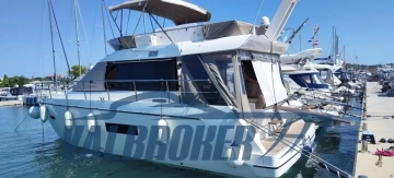 Sealine F 42 usado à venda