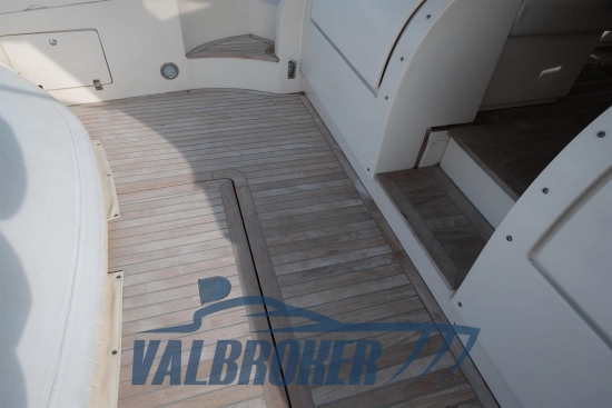 Cayman Yachts 43 WA usata in vendita