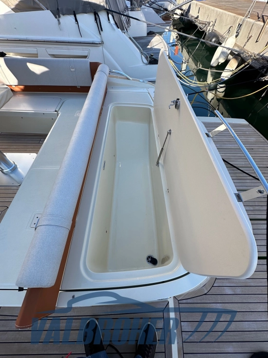 Invictus Yacht GT370 de segunda mano en venta