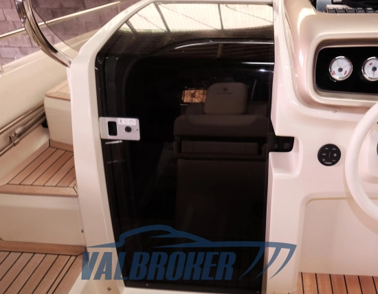 Invictus Yacht GT 280 de segunda mano en venta