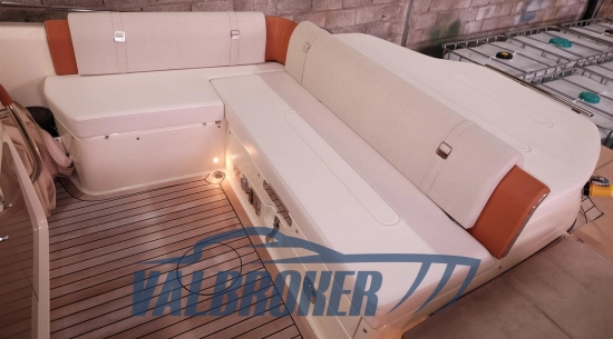 Invictus Yacht GT 280 de segunda mano en venta
