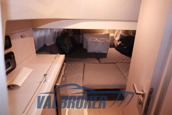 Invictus Yacht GT 280 de segunda mano en venta