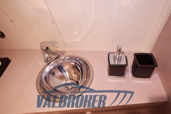 Invictus Yacht GT 280 de segunda mano en venta