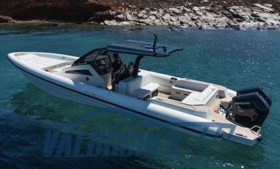 Technohull Alpha40 usata in vendita