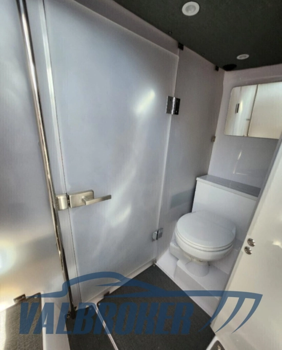 Axopar 37 Cross Cabin Brabus Line usado à venda