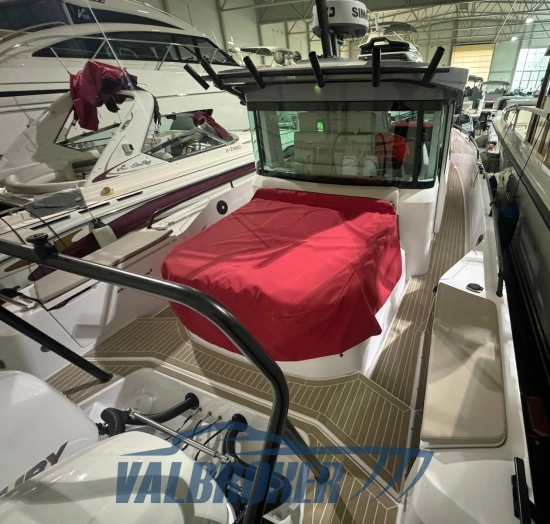 Axopar 37 Cross Cabin Brabus Line usado à venda