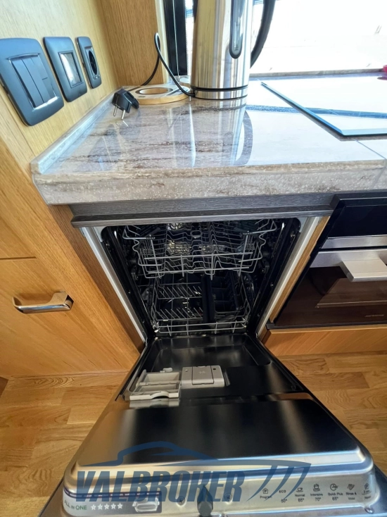 Galeon 680 FLY de segunda mano en venta