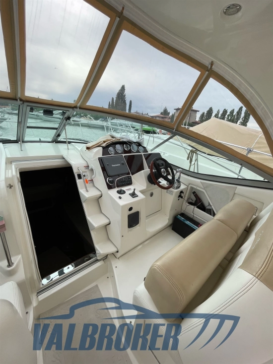 Sea Ray Sundancer 355 DA usado à venda