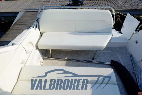 Regal Marine COMMODORE 2665 de segunda mano en venta