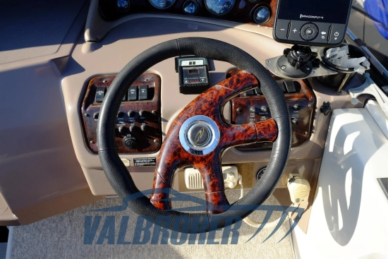 Regal Marine COMMODORE 2665 de segunda mano en venta