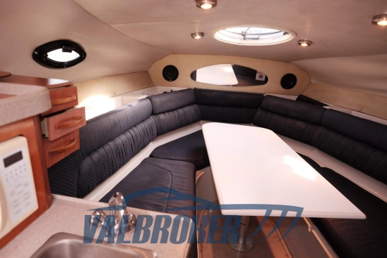 Regal Marine COMMODORE 2665 de segunda mano en venta