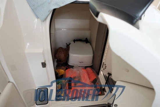 Sea Ray SLX 250 usata in vendita