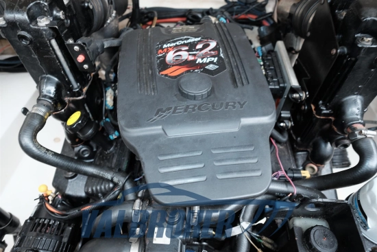 Sea Ray SLX 250 usata in vendita