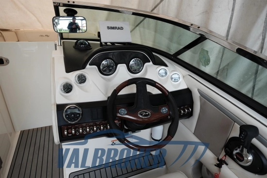 Sea Ray SLX 250 usata in vendita