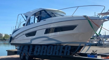 Beneteau Antares 9 usata in vendita