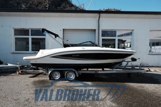 Sea Ray SPX 190 usado à venda