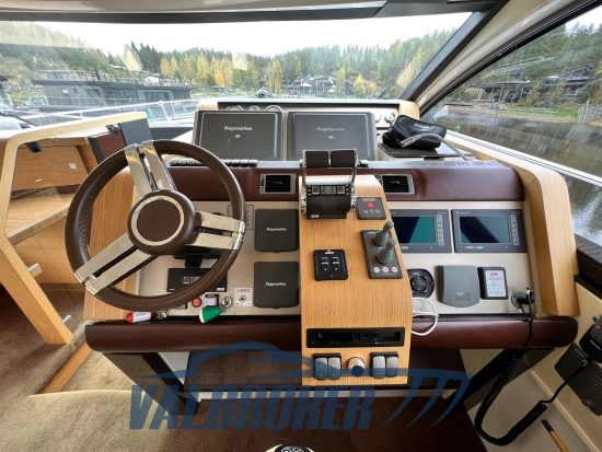 Fairline TARGA 64 GT usado à venda